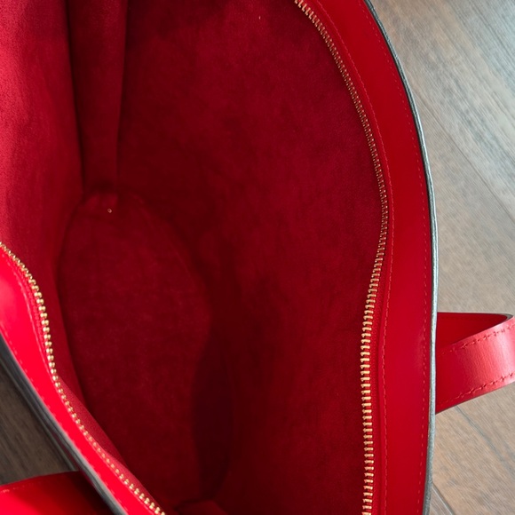 Louis Vuitton Authentic Saint Jacques Epi Leather Red Shoulder Bag with Dust Bag - Picture 12 of 13